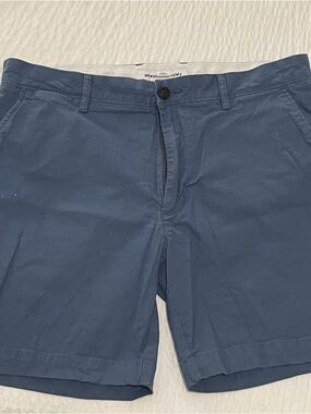 Amazon Essentials Men's Flat-Front Chino shorts. 34 waist, 7" inseam